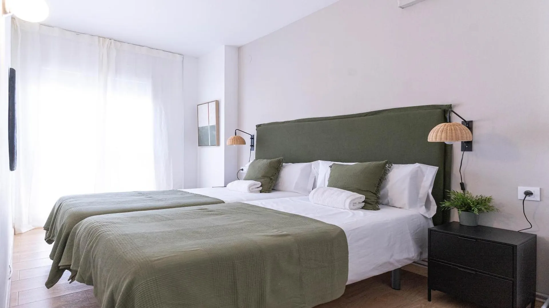 Gran Apartamento Sagrada Familia Барселона 0*,